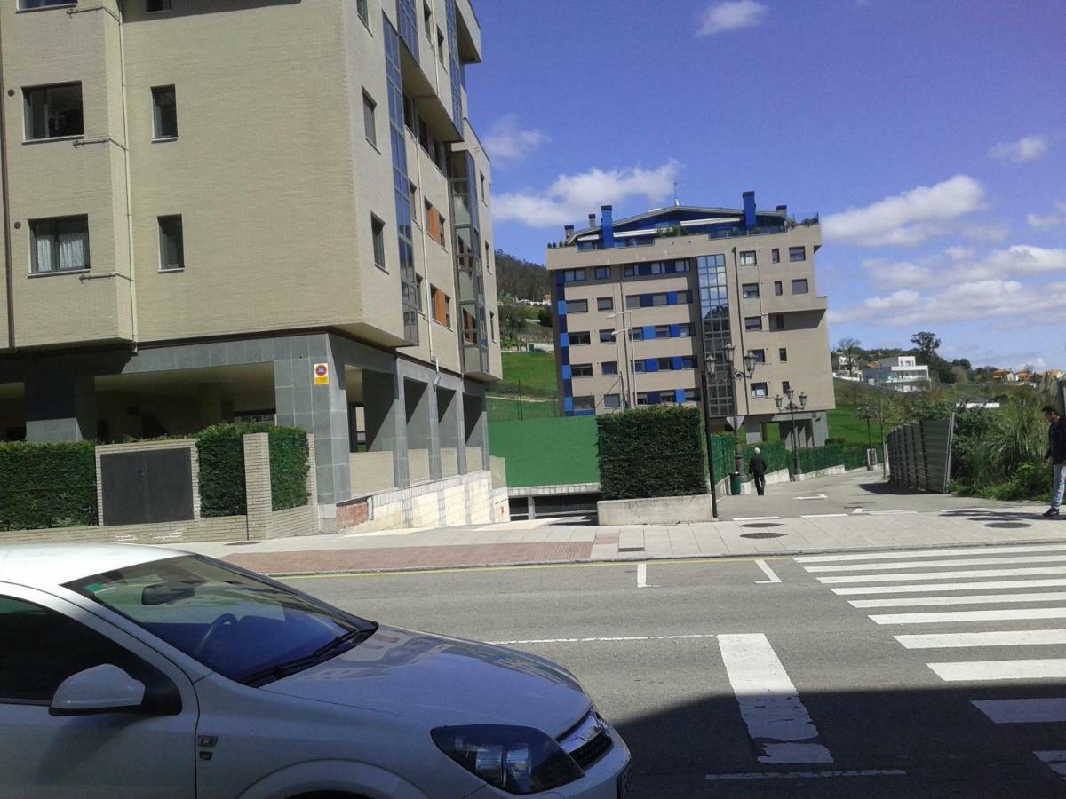 Torre De La Fuente Aprtovistas Piscina Parking Leilighet Oviedo Eksteriør bilde