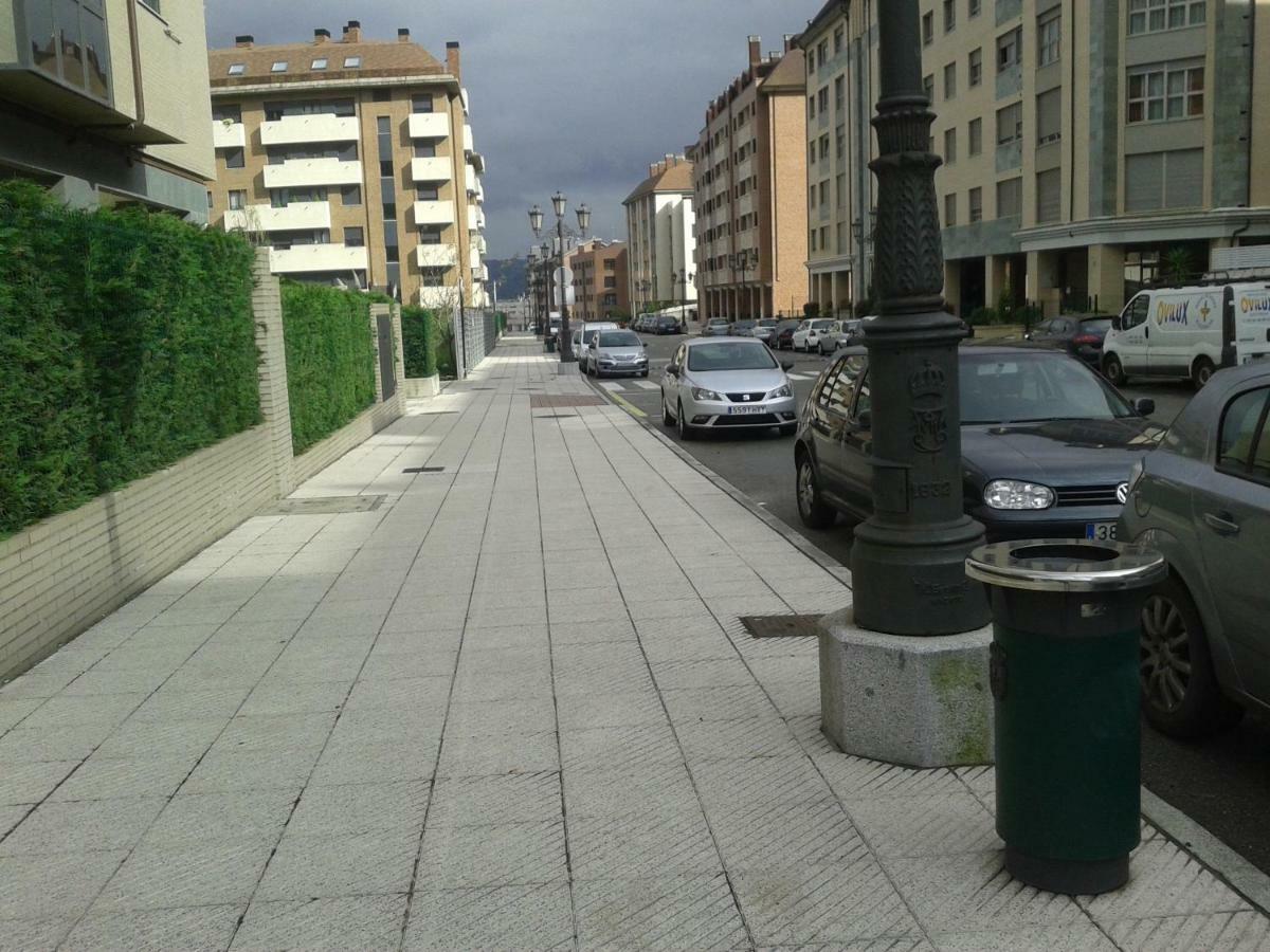 Torre De La Fuente Aprtovistas Piscina Parking Leilighet Oviedo Eksteriør bilde